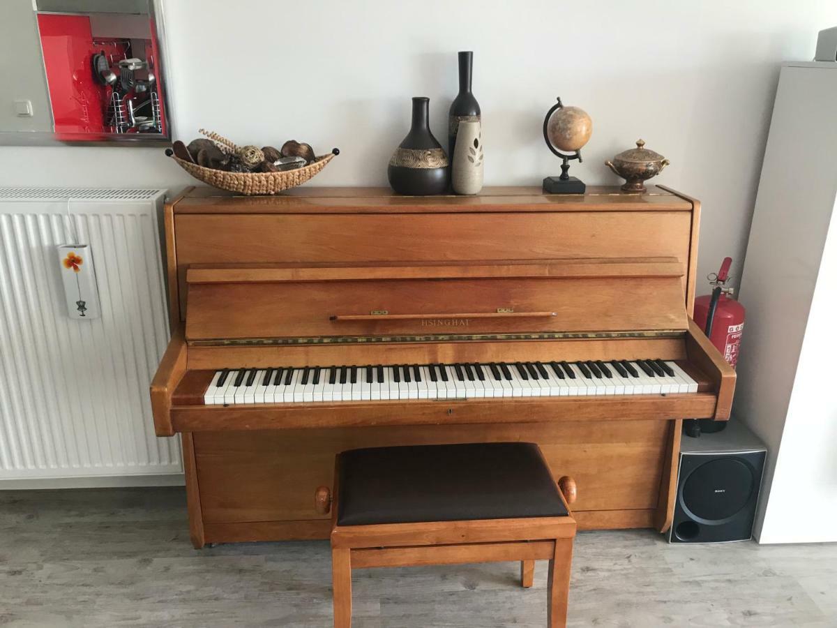 Stilvolles Appartement 吕登沙伊德 外观 照片
